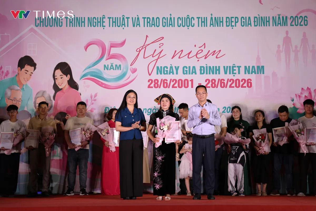 Điện Bi&ecirc;n: Lan tỏa y&ecirc;u thương từ những khung h&igrave;nh hạnh ph&uacute;c - Ảnh 4.