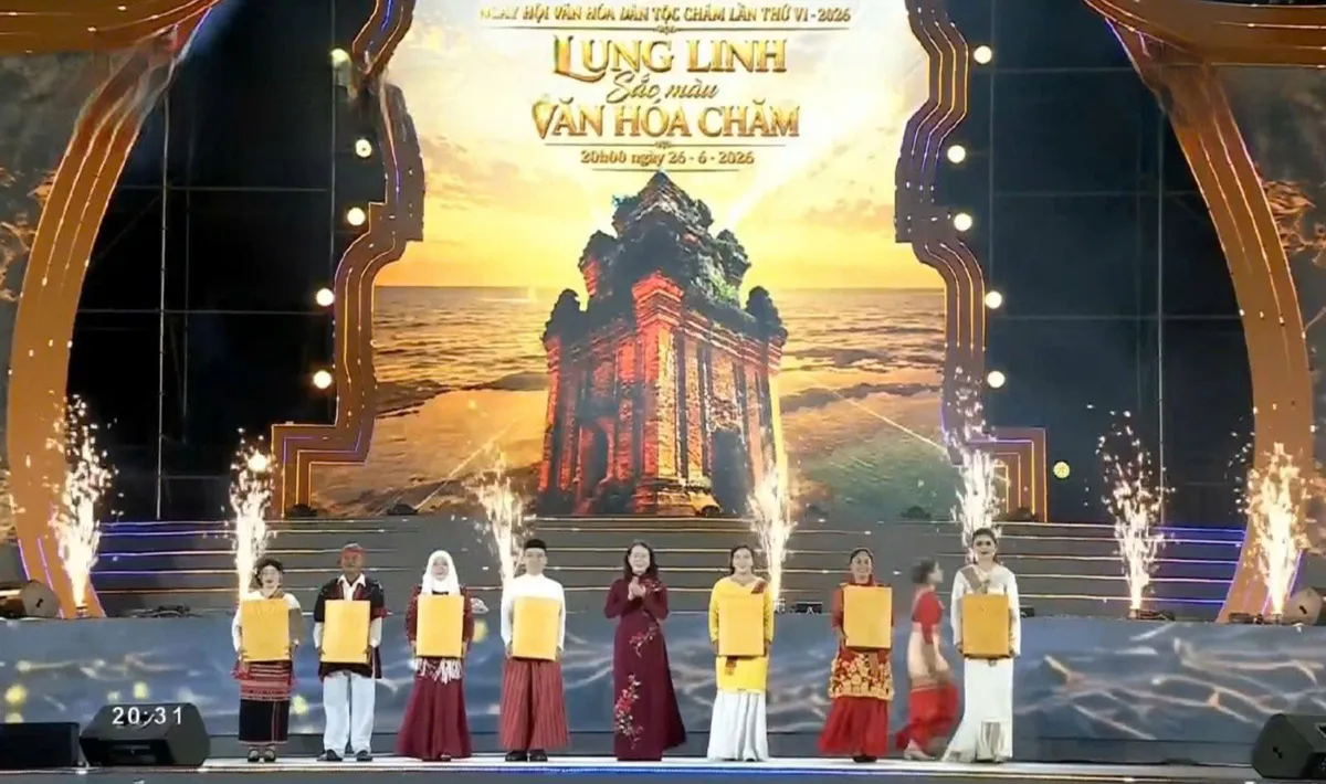 Lung linh sắc m&agrave;u văn h&oacute;a Chăm tr&ecirc;n miền đất Kh&aacute;nh H&ograve;a- Ảnh 2.