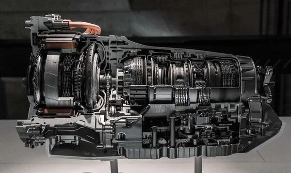 Th&oacute;i l&aacute;i xe sai c&aacute;ch khiến nhiều t&agrave;i xế trả gi&aacute; đắt với hộp số &ocirc; t&ocirc;- Ảnh 1.