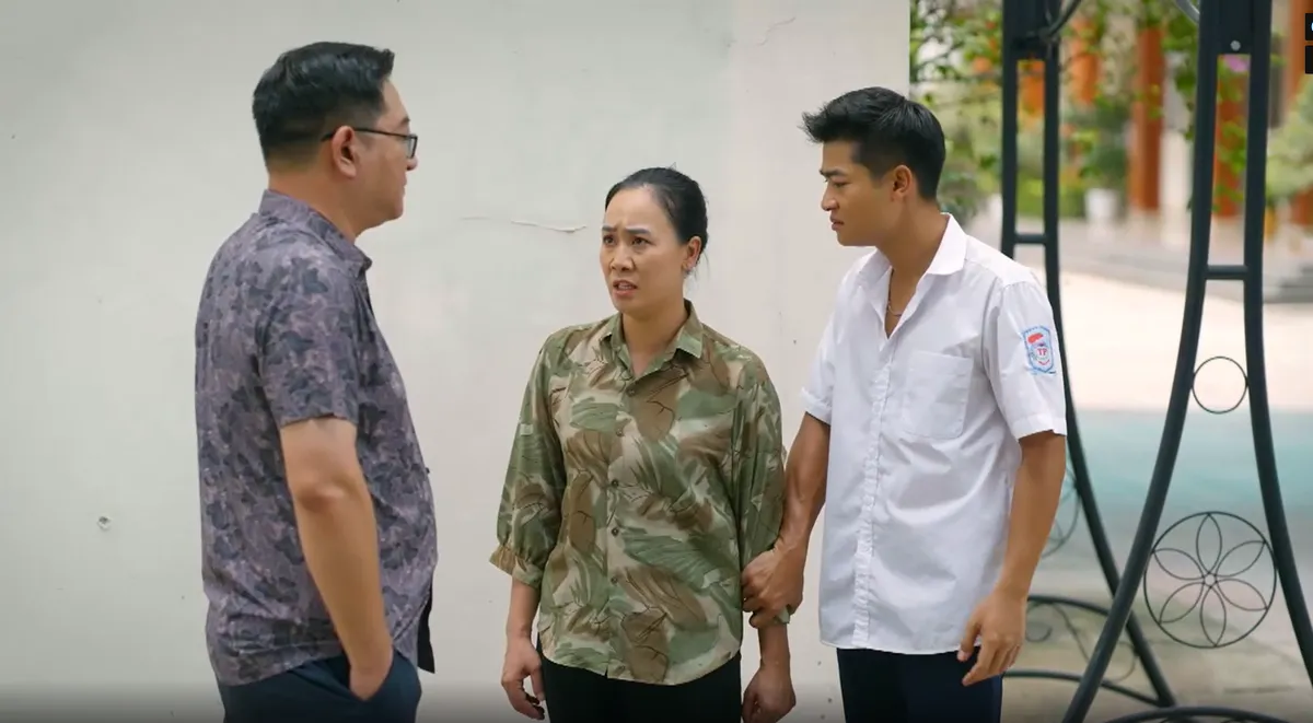 Ph&iacute;a b&ecirc;n kia th&agrave;nh phố - Tập 22: Bị bố con Th&aacute;i dồn &eacute;p, Cương tuy&ecirc;n bố nghỉ học - Ảnh 13.