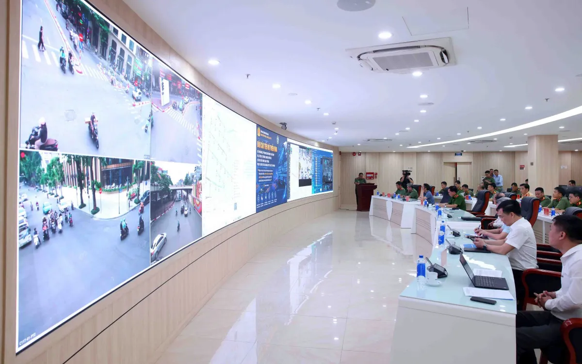 Trung tâm Thông tin chỉ huy Công an TP Hà Nội. (ảnh: Công an Hà Nội)