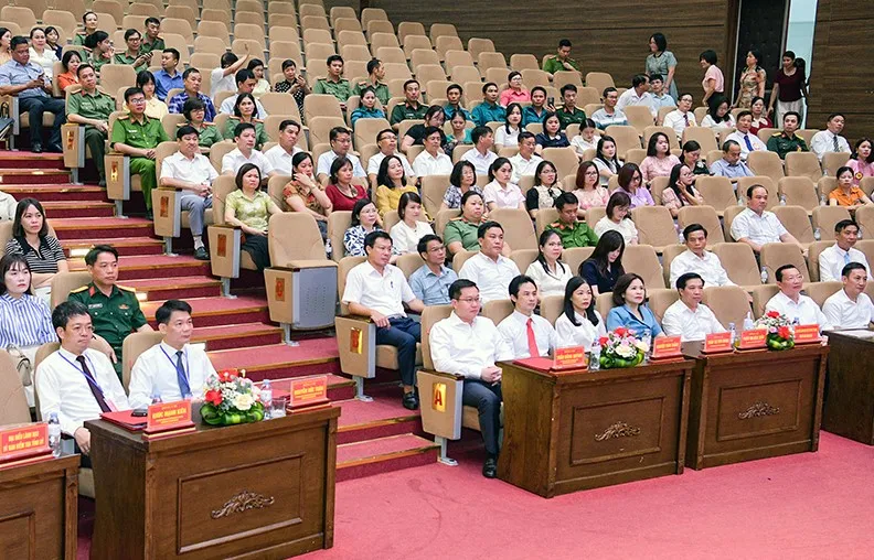 Ninh Bình: Đưa nghị quyết vào cuộc sống từ những “người truyền lửa” - Ảnh 1.