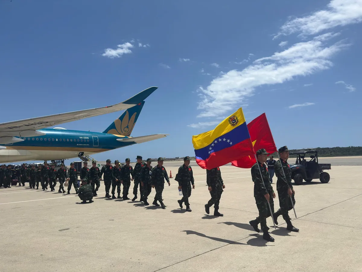 Đo&agrave;n cứu nạn, cứu hộ Việt Nam đ&atilde; tới Venezuela, sẵn s&agrave;ng tiếp cận hiện trường động đất - Ảnh 2.