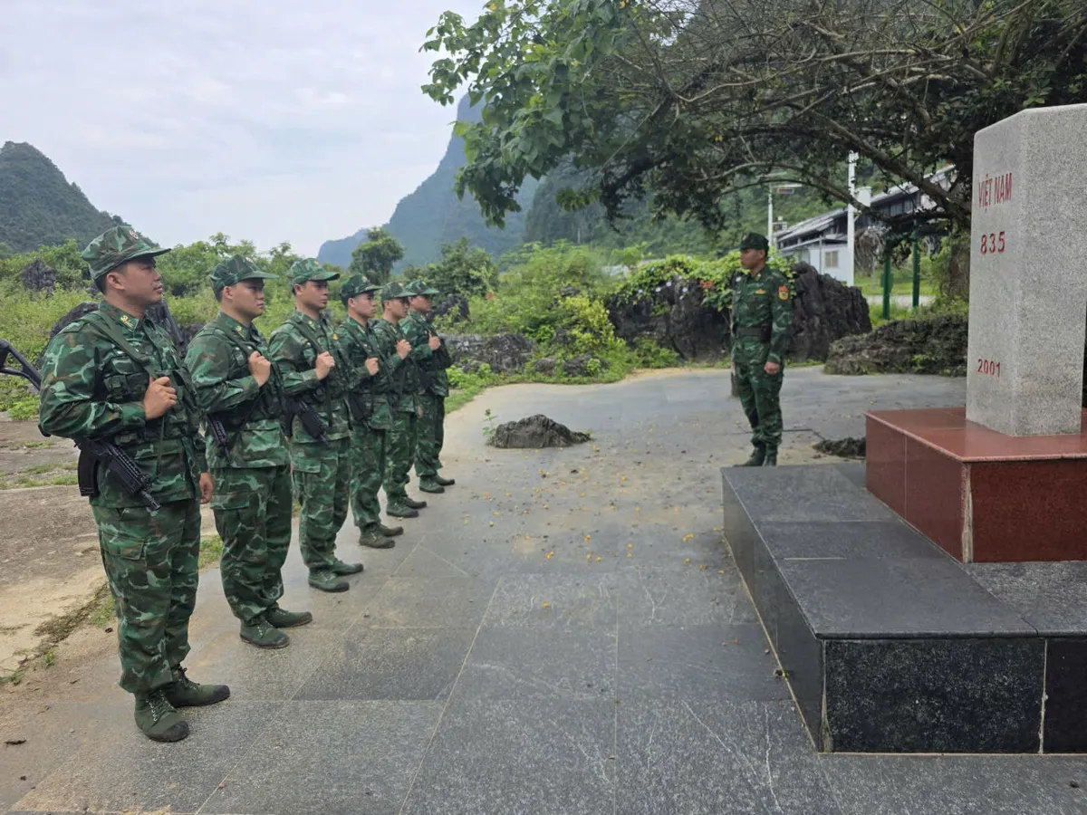 Bộ đội Bi&ecirc;n ph&ograve;ng Cao Bằng ph&aacute;t huy vai tr&ograve; n&ograve;ng cốt nơi tuyến đầu  - Ảnh 1.