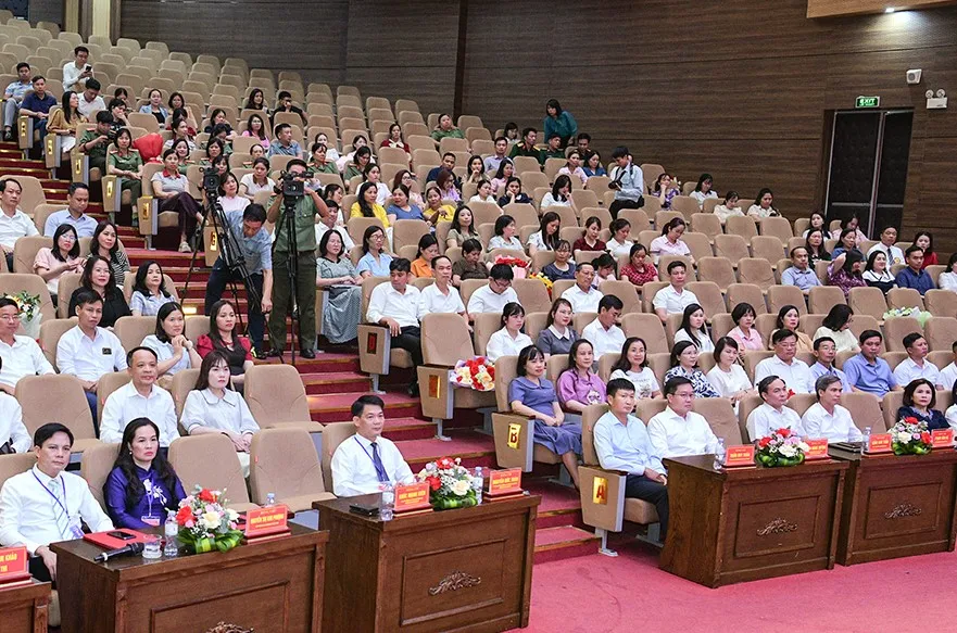Ninh Bình: Đưa nghị quyết vào cuộc sống từ những “người truyền lửa” - Ảnh 8.