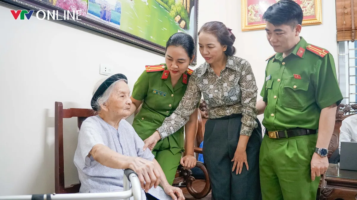 Cụ b&agrave; gần 80 tuổi khắc khoải mong đ&oacute;n anh trai liệt sĩ về với đất mẹ - Ảnh 8.