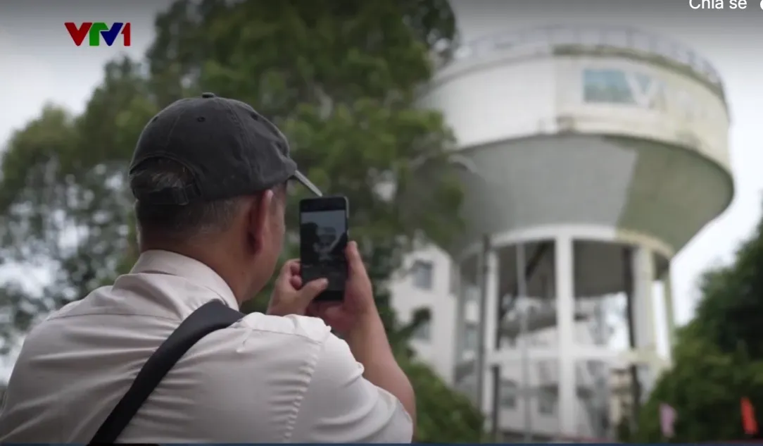 Từ kh&ocirc;ng ảnh thời chiến đến radar xuy&ecirc;n đất: H&agrave;nh tr&igrave;nh x&aacute;c định r&atilde;nh mộ liệt sĩ tập thể- Ảnh 1.
