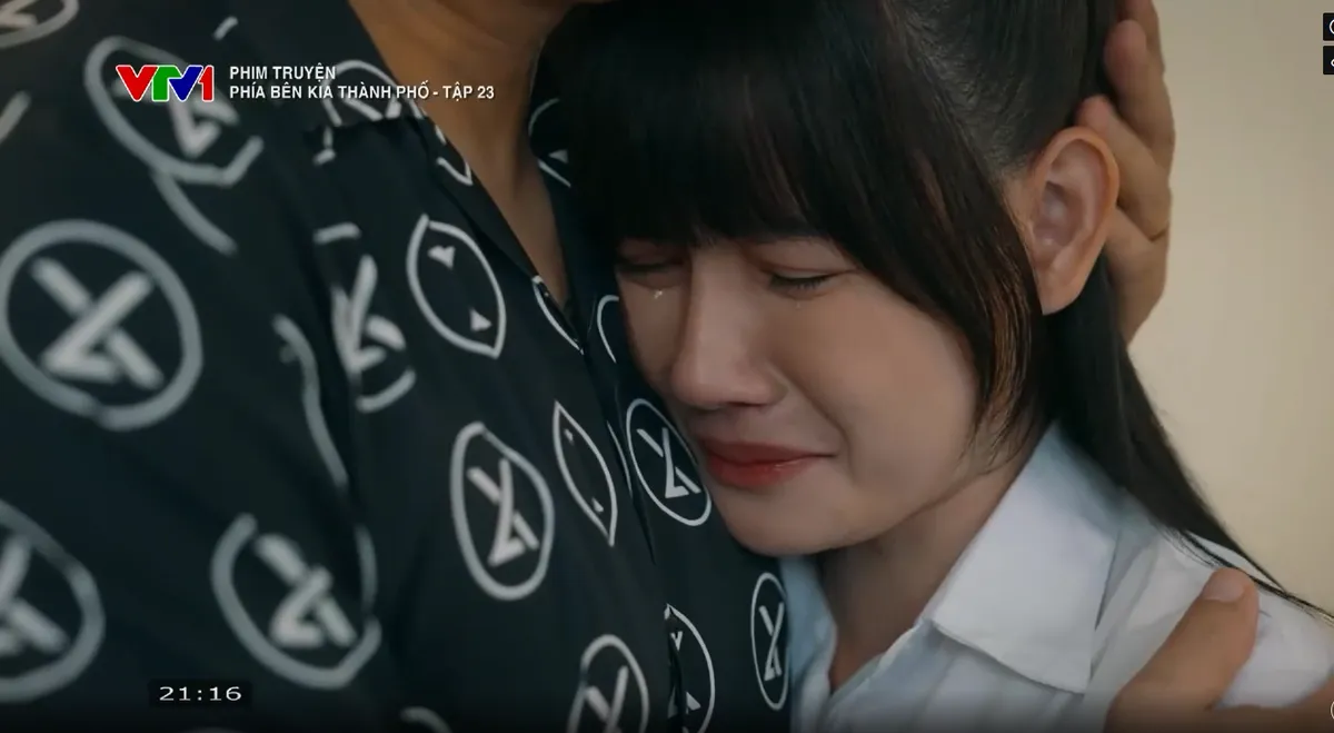 Ph&iacute;a b&ecirc;n kia th&agrave;nh phố - Tập 23: Khu&ecirc; lo lắng cho tương lai của Cương - Ảnh 5.