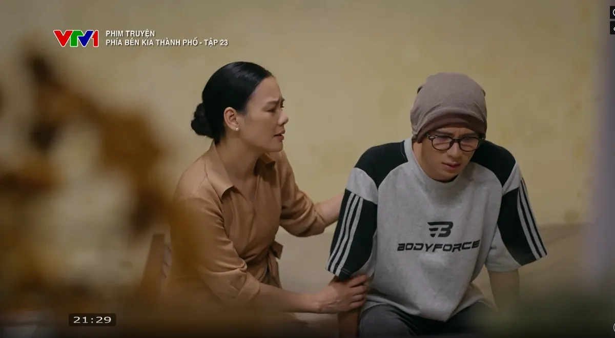 Ph&iacute;a b&ecirc;n kia th&agrave;nh phố - Tập 23: Khu&ecirc; lo lắng cho tương lai của Cương - Ảnh 14.