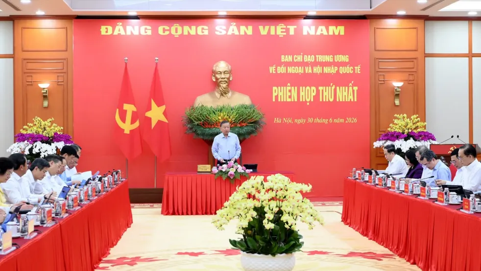 Hoạt động đối ngoại, hội nhập phải phục vụ trực tiếp cho phát triển - Ảnh 1.