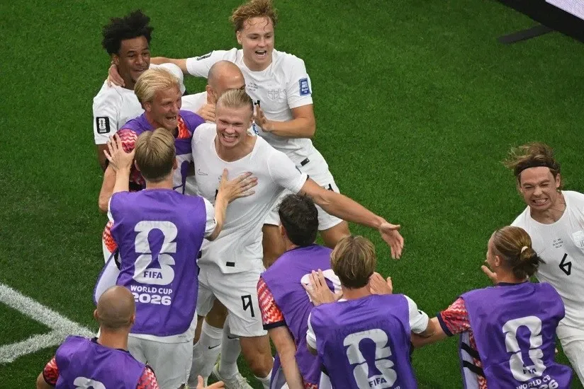 Haaland sắm vai người hùng, Na Uy hạ Bờ Biển Ngà để lần đầu vào vòng 1/8 World Cup- Ảnh 1. Haaland sắm vai người hùng, Na Uy hạ Bờ Biển Ngà để lần đầu vào vòng 1/8 World Cup- Ảnh 1.
