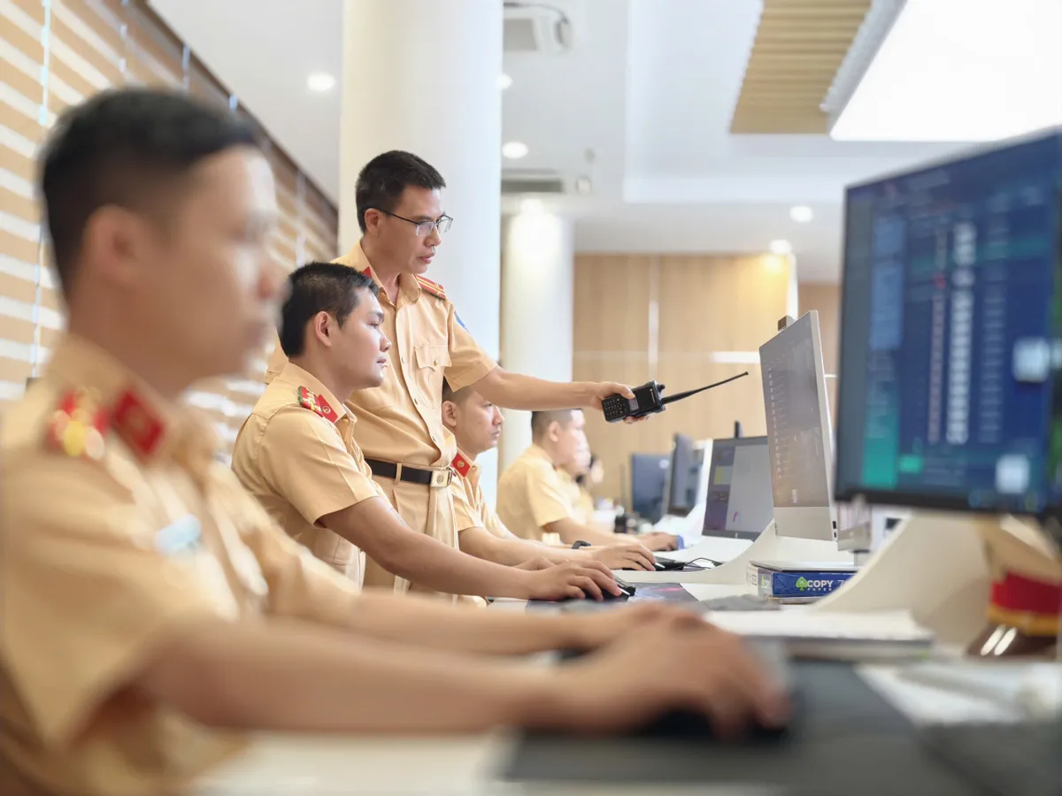 Hà Nội: Triển khai giai đoạn 2 hệ thống camera AI, từng bước nâng cao hiệu quả chỉ huy, điều hành giao thông - Ảnh 3.