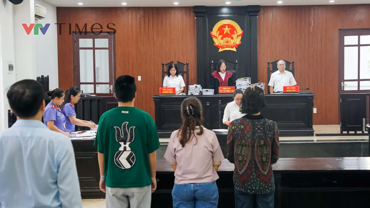Xử phạt 3 tỷ đồng b&agrave; chủ Facebook b&aacute;n kim cương, t&uacute;i h&agrave;ng hiệu, che giấu gần 835 tỷ đồng doanh thu- Ảnh 1.