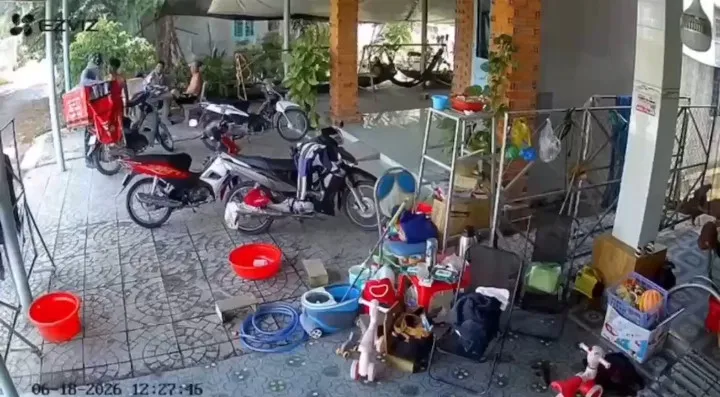 Shipper bị đánh nứt hộp sọ khi giao hàng hơn 2,3 triệu đồng, công an vào cuộc điều tra- Ảnh 1. Shipper bị đánh nứt hộp sọ khi giao hàng hơn 2,3 triệu đồng, công an vào cuộc điều tra- Ảnh 1.