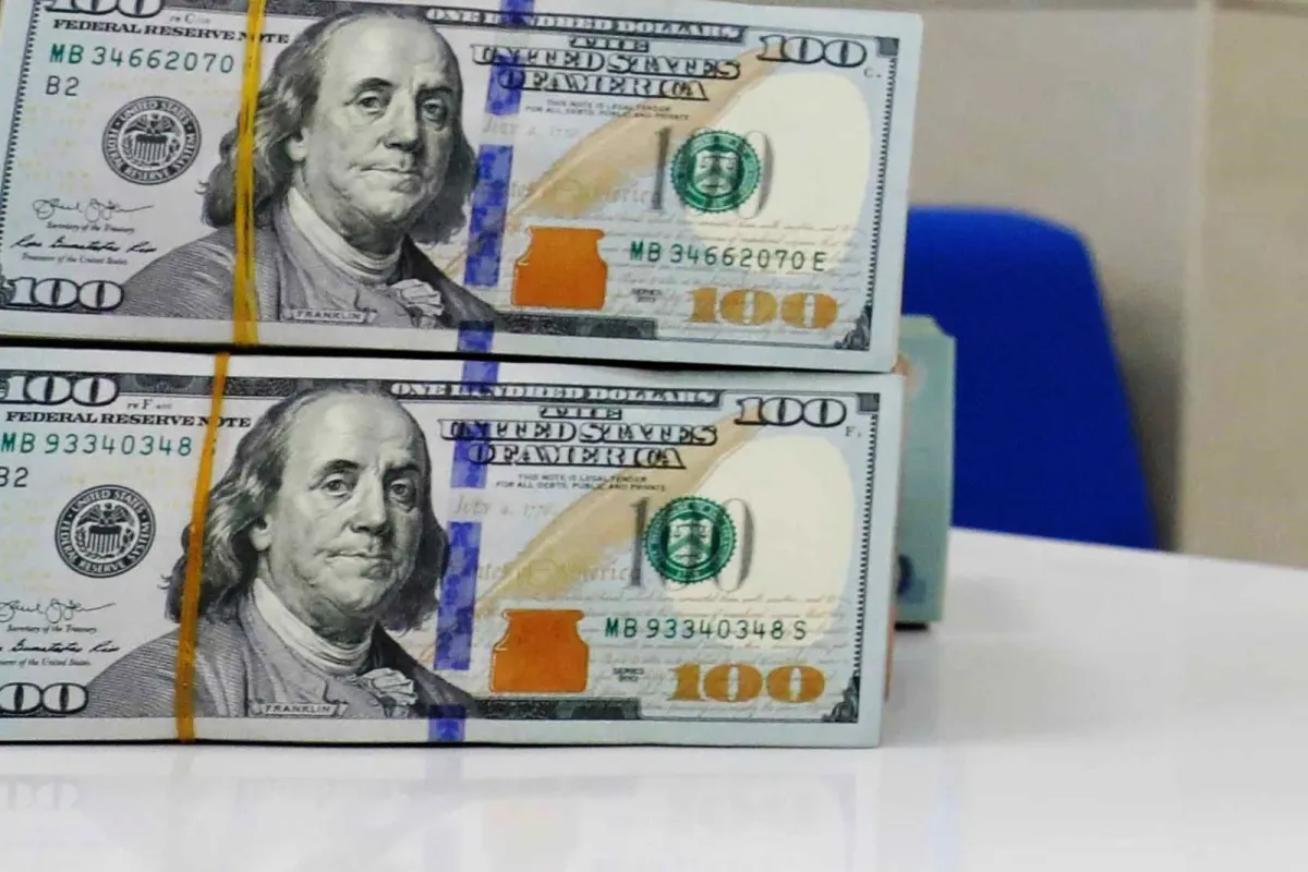 Giá USD tăng trở lại, EUR và bảng Anh đồng loạt giảm trong phiên giao dịch- Ảnh 1. Giá USD tăng trở lại, EUR và bảng Anh đồng loạt giảm trong phiên giao dịch- Ảnh 1.