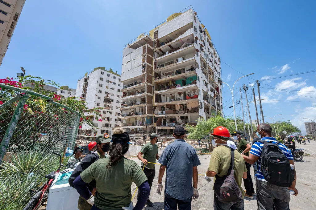 Venezuela tuyên bố quốc tang 7 ngày tưởng nhớ các nạn nhân động đất - Ảnh 1.