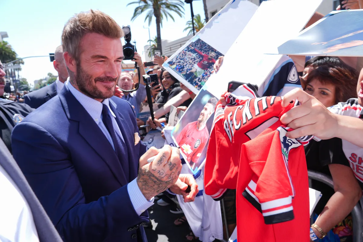 David Beckham -Từ giấc mơ sân cỏ đến ngôi sao trên Đại lộ Danh vọng - Ảnh 3.