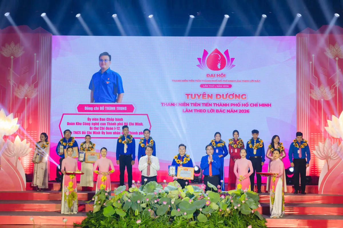 Tuổi trẻ TP Hồ Chí Minh học theo Bác, viết tiếp những câu chuyện đẹp - Ảnh 1.