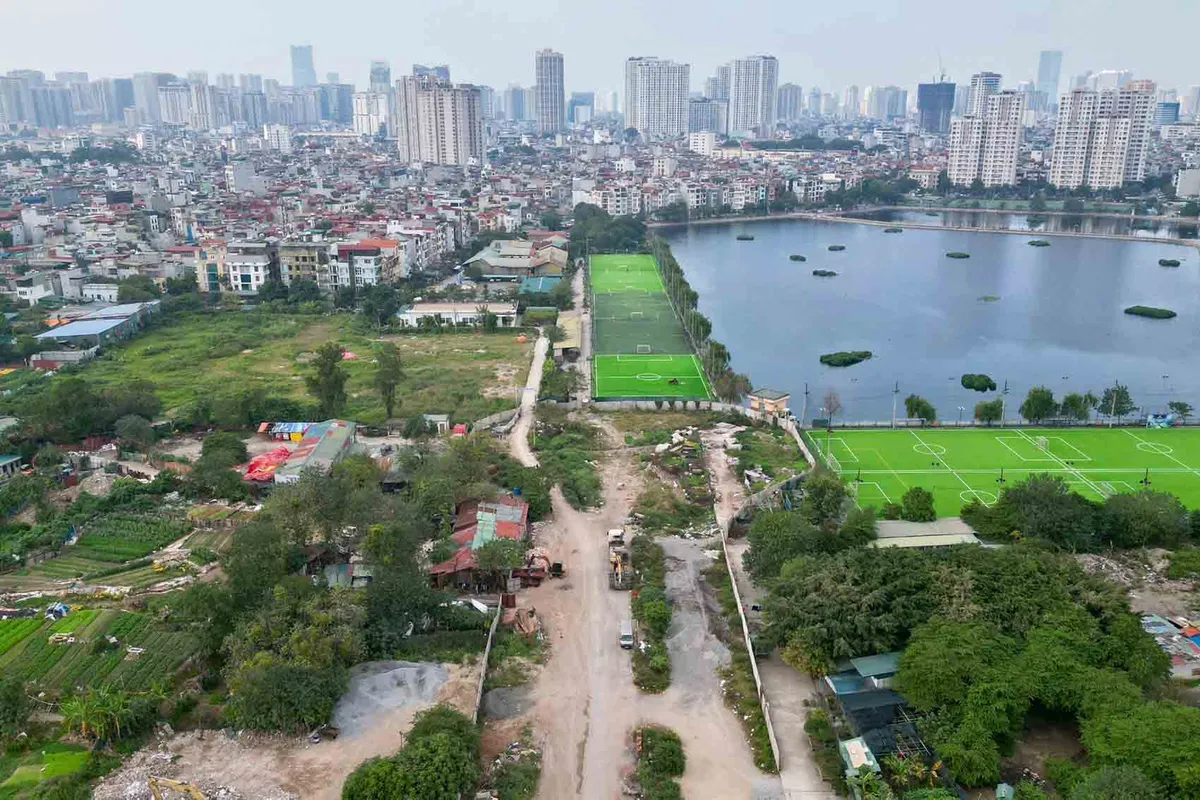 Hà Nội quyết liệt xử lý dự án chậm tiến độ, thu hồi dự án "treo" để thúc đẩy tăng trưởng- Ảnh 1. Hà Nội quyết liệt xử lý dự án chậm tiến độ, thu hồi dự án "treo" để thúc đẩy tăng trưởng- Ảnh 1.