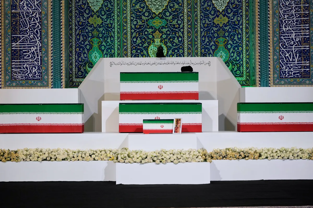 Iran cảnh báo Mỹ và Israel trước thềm lễ tang cố Lãnh tụ tối cao Khamenei - Ảnh 2.
