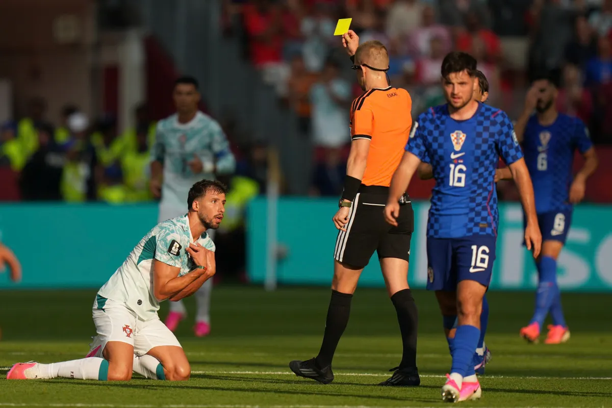 Bình luận FIFA World Cup 2026™: Ronaldo đưa Bồ Đào Nha đi tiếp, Modrić khép lại chương cuối tại World Cup - Ảnh 3.