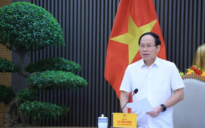 Phó Thủ tướng Lê Tiến Châu chủ trì họp về triển khai tổng rà soát hệ thống văn bản quy phạm pháp luật - Ảnh: VGP