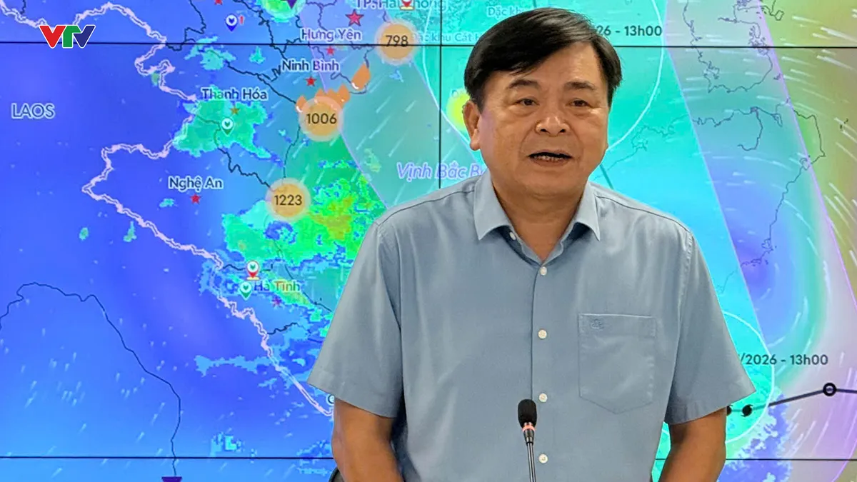 Dông lốc, mưa lớn có thể nguy hiểm hơn sức gió bão số 1 - Ảnh 3.
