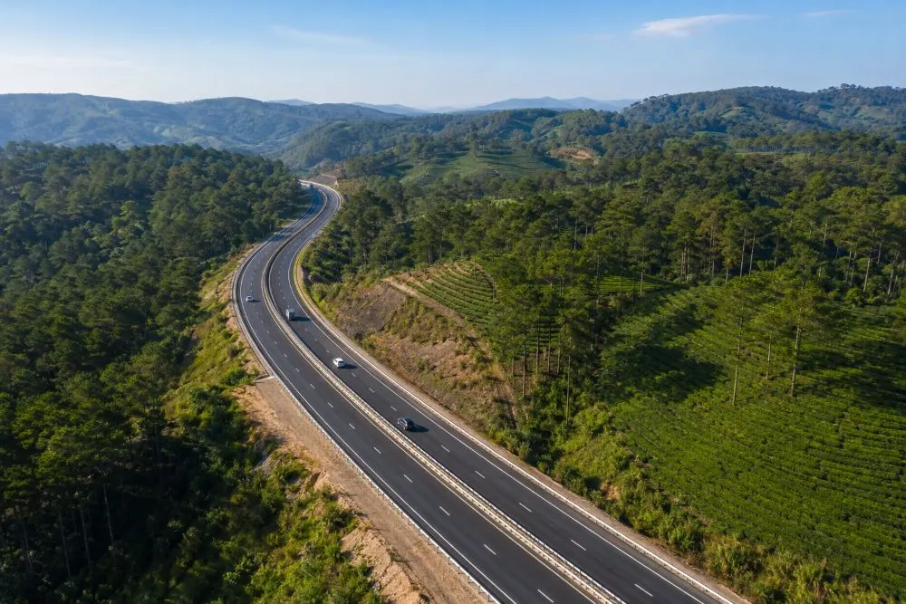 Giao đầu mối nghi&ecirc;n cứu đầu tư cao tốc Nha Trang - Li&ecirc;n Khương vốn 25.058 tỷ đồng
- Ảnh 1.