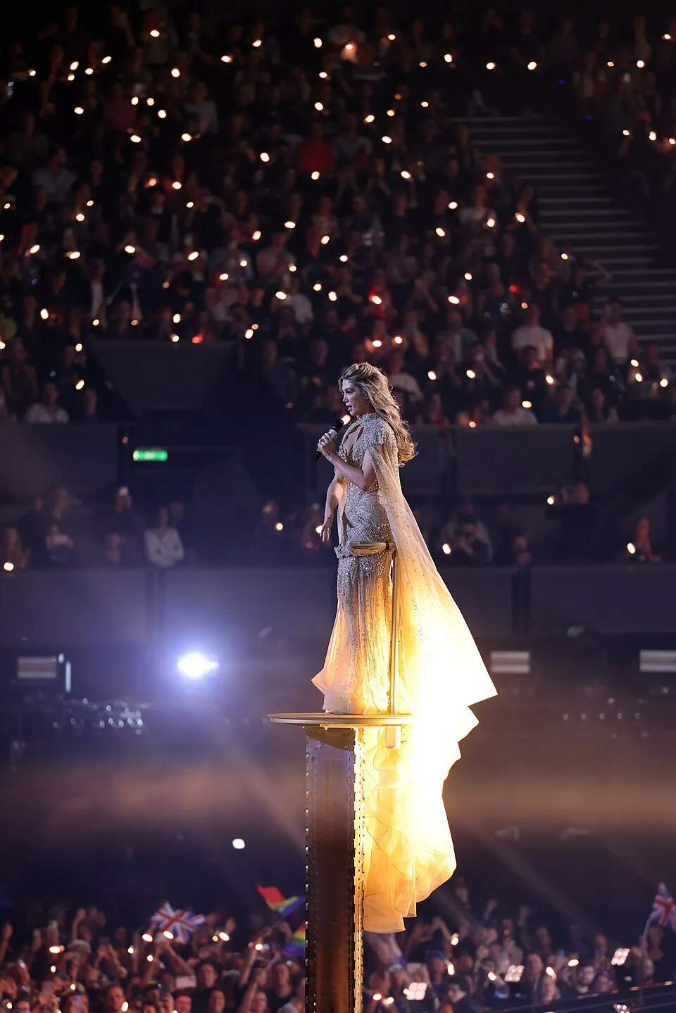 Eurovision: Sân khấu của những bản sắc - Ảnh 2.