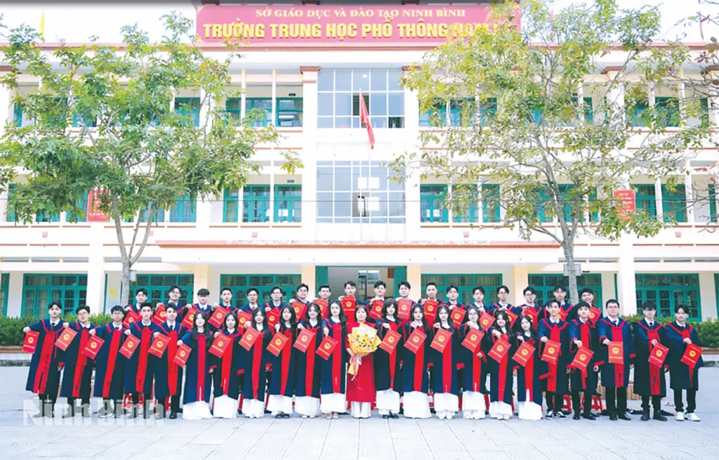 Ninh Bình - Dấu ấn từ một mùa thi lịch sử- Ảnh 5.