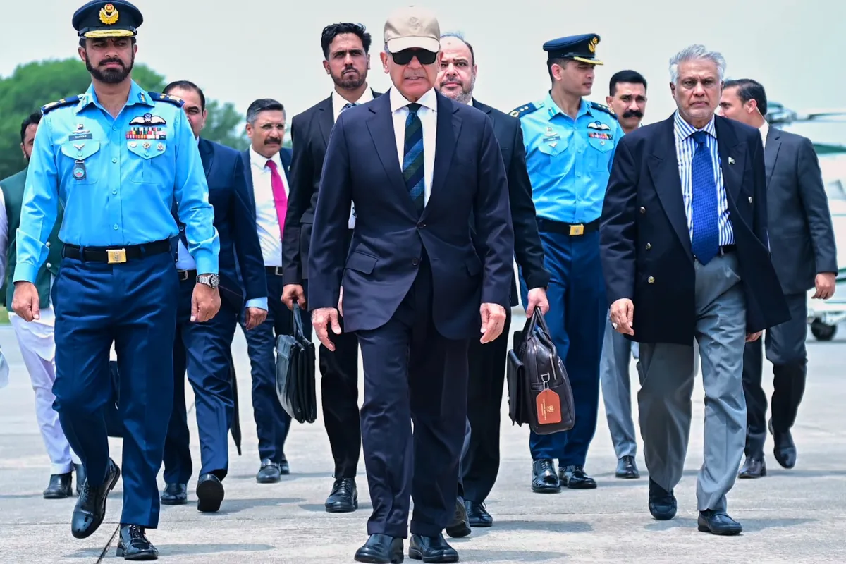 Iran huy động 265.000 cảnh sát bảo vệ lễ tang cố Lãnh tụ Khamenei- Ảnh 6.