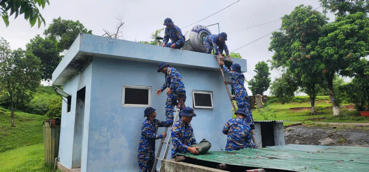 Vùng 1 Hải quân chủ động, khẩn trương ứng phó bão số 1 (Maysak - Ảnh 1.