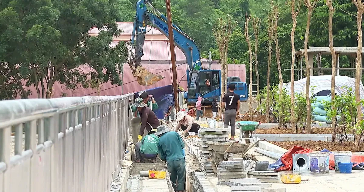 Điểm tựa giáo dục vùng biên- Ảnh 1.