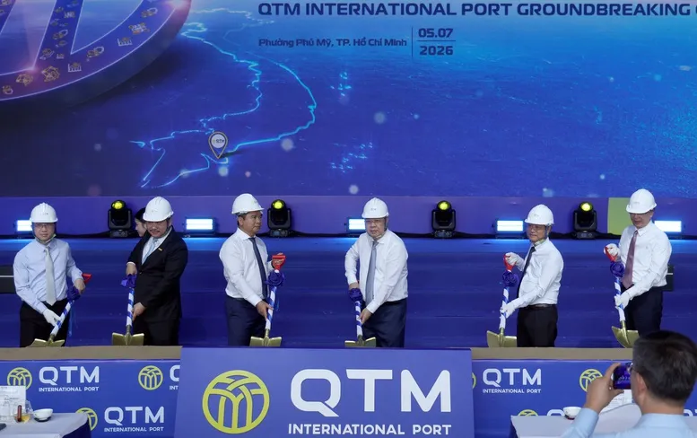 Phó Thủ tướng Thường trực Phạm Gia Túc dự lễ khởi công dự án cảng biển thuộc Cụm cảng nước sâu Cái Mép - Thị Vải - Ảnh 3.