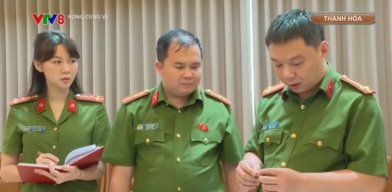 Công an Thanh Hoá thông tin về đường dây buôn lậu kim cương- Ảnh 4. Công an Thanh Hoá thông tin về đường dây buôn lậu kim cương- Ảnh 4.
