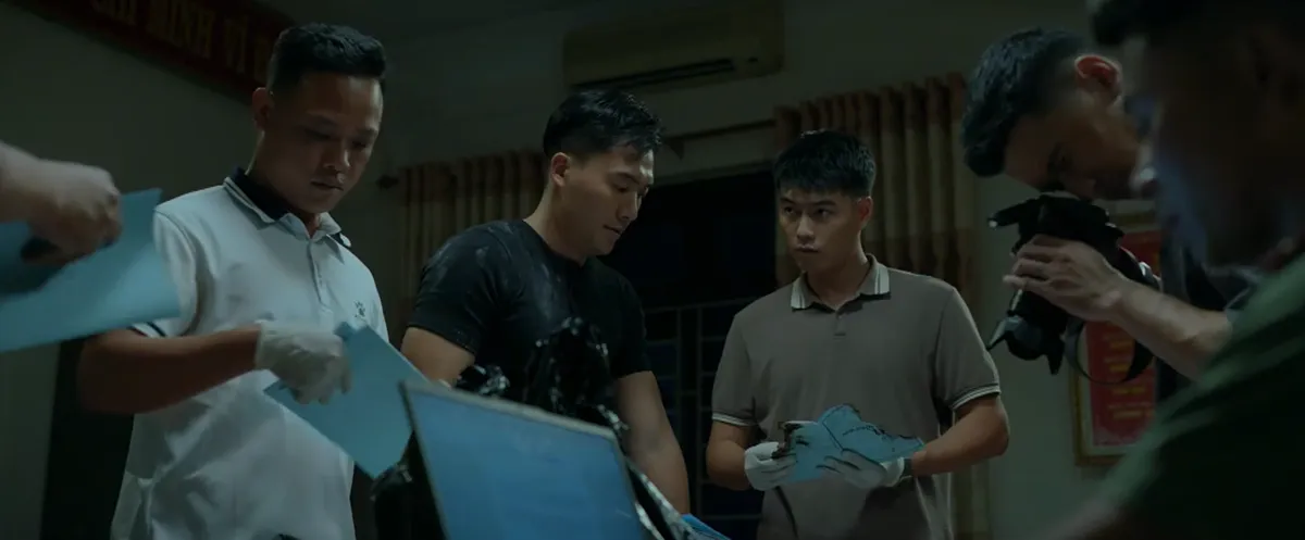 Trời cao nguyên xanh - Tập 1: Lực lượng an ninh bắt giữ một số đối tượng liên quan vụ đốt nhà và nổ kho bạc - Ảnh 14.