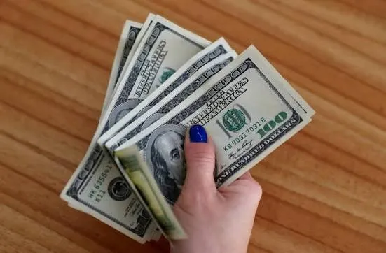 USD tăng giá trở lại giữa căng thẳng Mỹ - Iran, euro và yen Nhật đồng loạt suy yếu- Ảnh 1. USD tăng giá trở lại giữa căng thẳng Mỹ - Iran, euro và yen Nhật đồng loạt suy yếu- Ảnh 1.