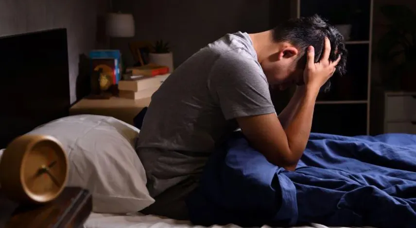 Vì sao nhiều người bước vào tuổi trung niên thường xuyên mất ngủ?- Ảnh 1. Vì sao nhiều người bước vào tuổi trung niên thường xuyên mất ngủ?- Ảnh 1.