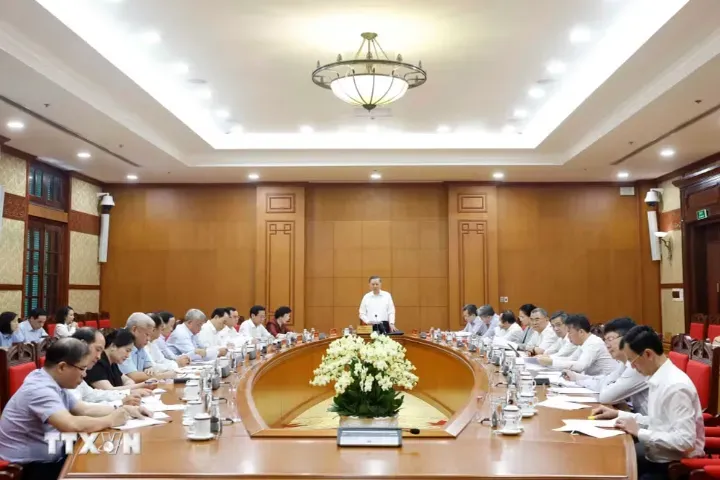 Tổng Bí thư, Chủ tịch nước Tô Lâm: Chuyển từ lợi thế lao động giá rẻ sang nguồn nhân lực chất lượng cao- Ảnh 1. Tổng Bí thư, Chủ tịch nước Tô Lâm: Chuyển từ lợi thế lao động giá rẻ sang nguồn nhân lực chất lượng cao- Ảnh 1.