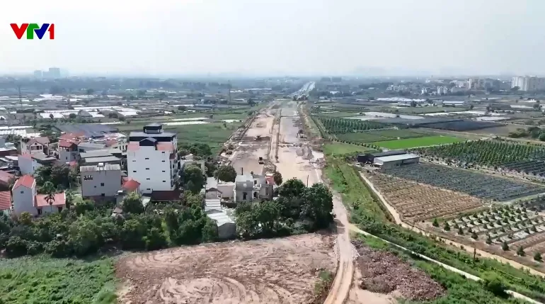 Hà Nội: Hơn 450 hộ dân bàn giao mặt bằng trước hạn cho dự án đường Tây Thăng Long - Ảnh 1.