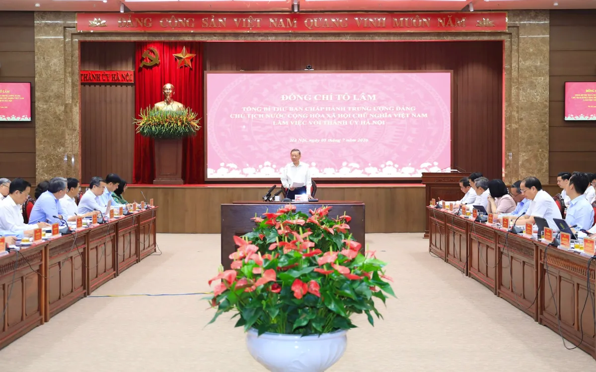 Quang cảnh buổi làm việc. Ảnh: Nguyễn Cung.
