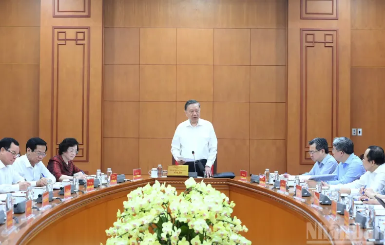Tổng Bí thư, Chủ tịch nước Tô Lâm yêu cầu tạo việc làm bền vững, nâng chất lượng nguồn lao động - Ảnh 1.