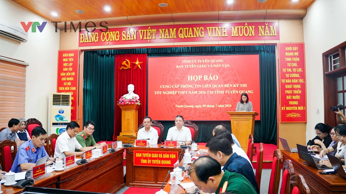 Khởi tố thêm 15 bị can trong vụ án gian lận điểm thi tại Trường THPT Chuyên Tuyên Quang - Ảnh 1.