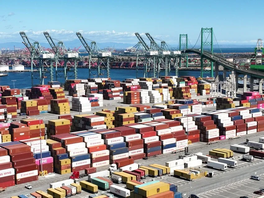 IMF hạ dự b&aacute;o tăng trưởng kinh tế to&agrave;n cầu xuống 3%, cảnh b&aacute;o nhiều rủi ro gia tăng- Ảnh 1.