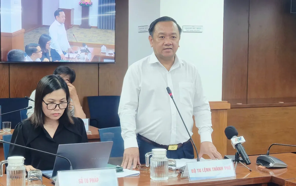 Hơn 50 cuộc gọi, tin nhắn có giá trị hỗ trợ tìm kiếm liệt sĩ tại sân bay Tân Sơn Nhất- Ảnh 1.