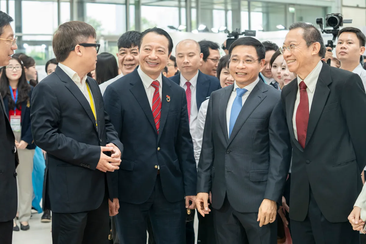 Phát huy vai trò doanh nghiệp trong hiện thực hóa lộ trình Net Zero - Ảnh 1.