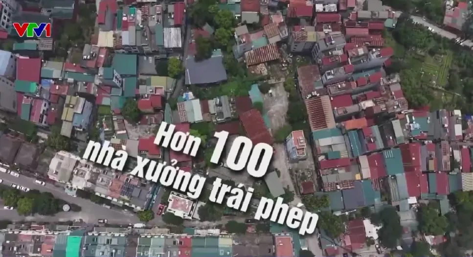 Hiểm họa cháy nổ từ những nhà xưởng trái phép giữa khu dân cư Hà Nội- Ảnh 6.