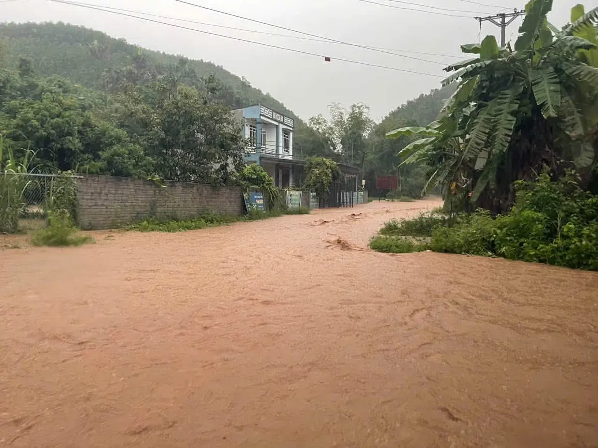 Lũ lớn cuốn trôi học sinh 12 tuổi ở Thái Nguyên - Ảnh 1.
