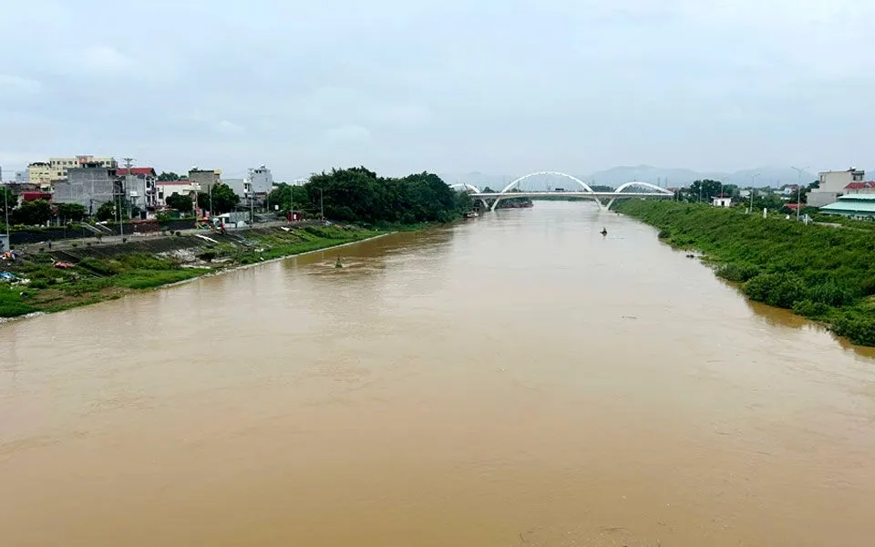Vận hành điều tiết hồ chứa thủy điện Trung Sơn ứng phó mưa lũ trên lưu vực sông Mã - Ảnh 1.