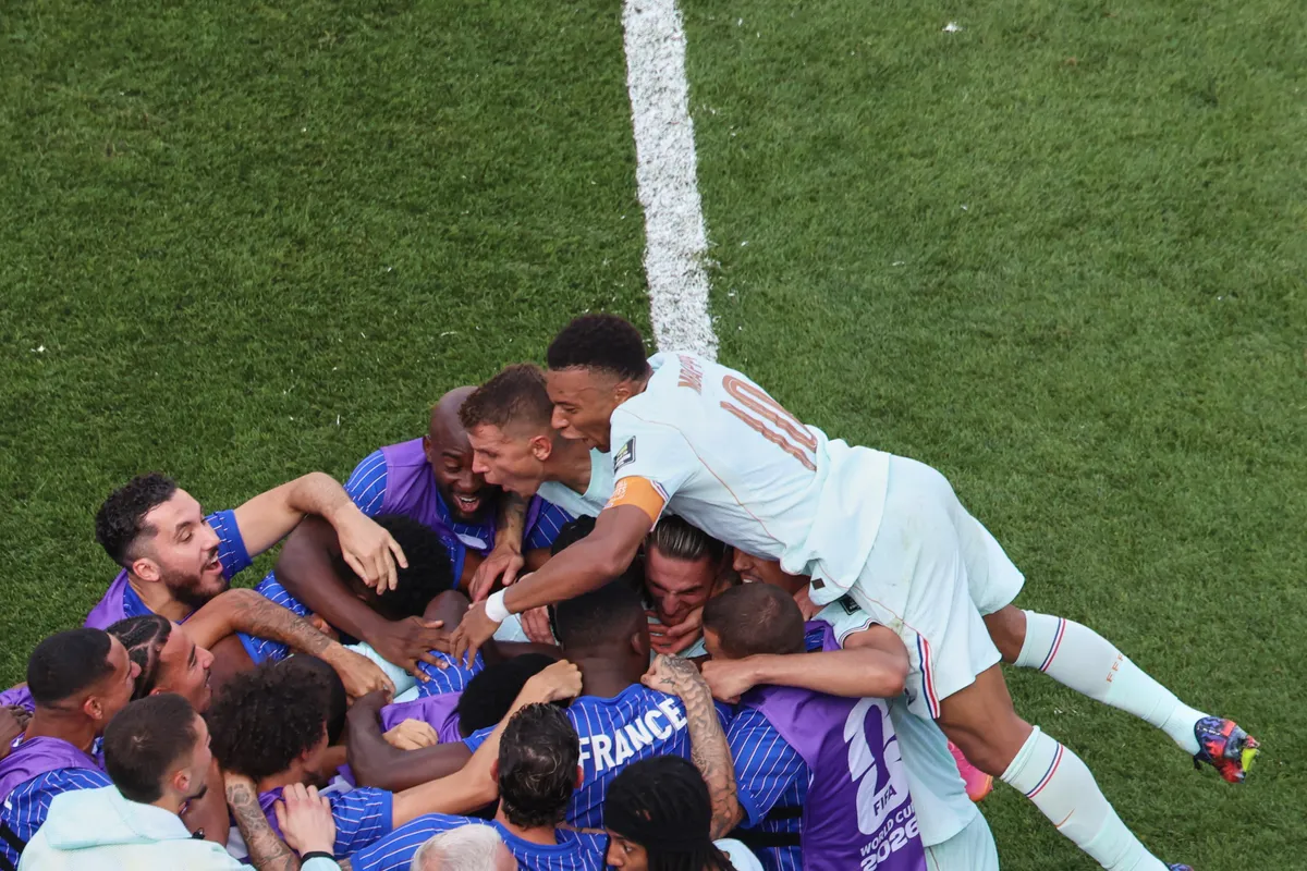 Bình luận FIFA World Cup 2026™: Mbappé tỏa sáng, Pháp tiến gần giấc mơ vô địch- Ảnh 4. Bình luận FIFA World Cup 2026™: Mbappé tỏa sáng, Pháp tiến gần giấc mơ vô địch- Ảnh 4.